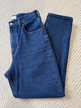 Abercrombie & Fitch The Ankle Straight Ultra High Rise, Curve Love